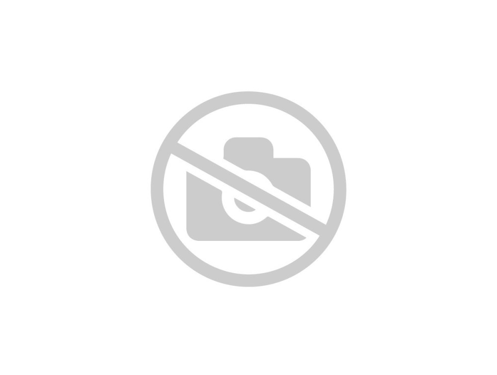 Veronica Zakharova est nue