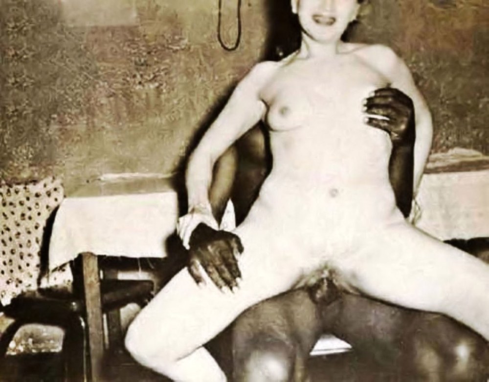 Fomes russes nues rétro
