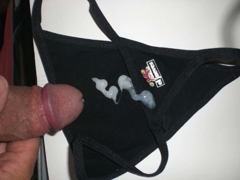 Culotte de femmes dans le vagin
