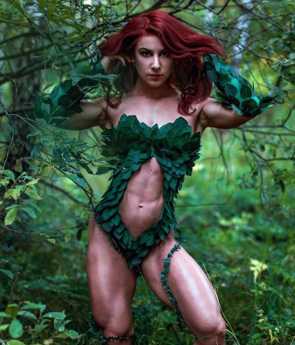 Julia Mazina IFBB Pro