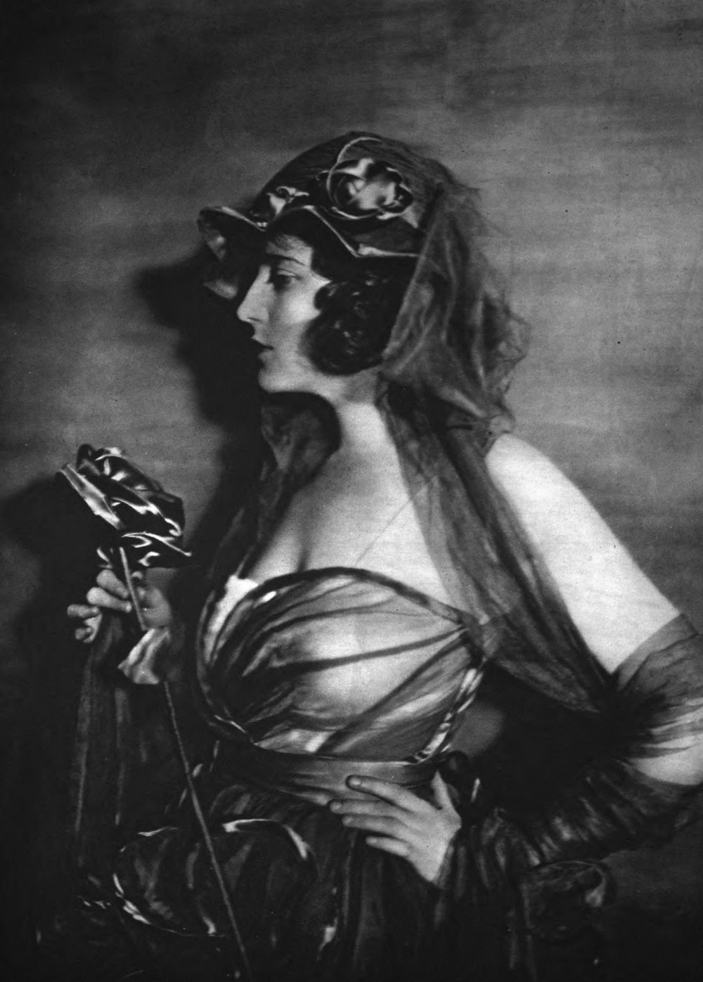 Madame Demetrisk est nue