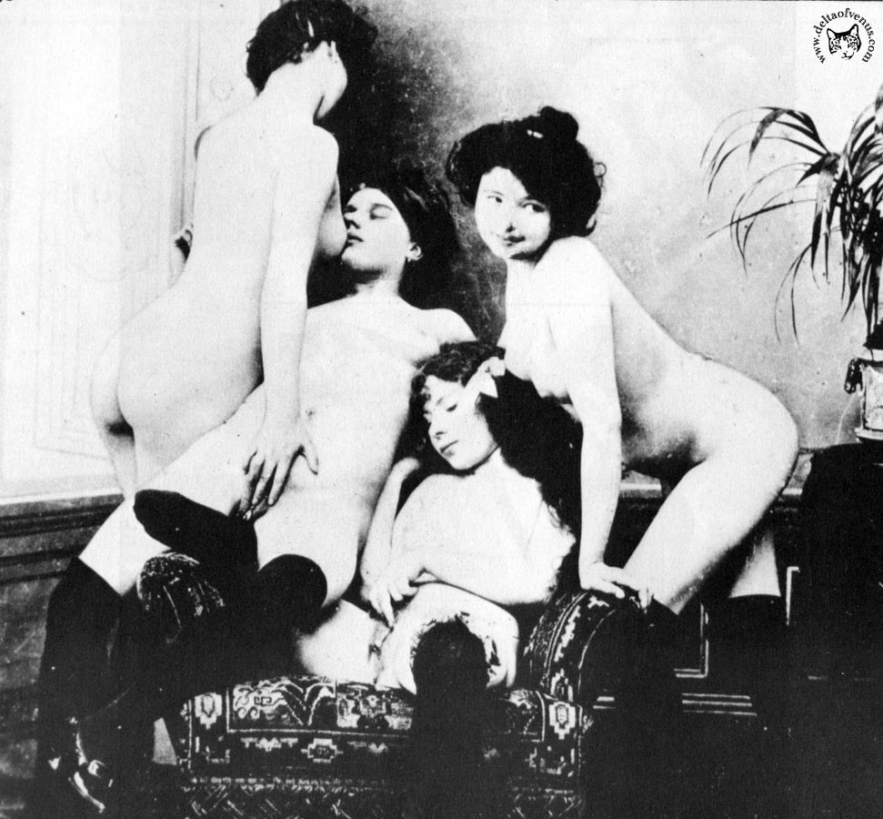 Xxx en costumes historiques