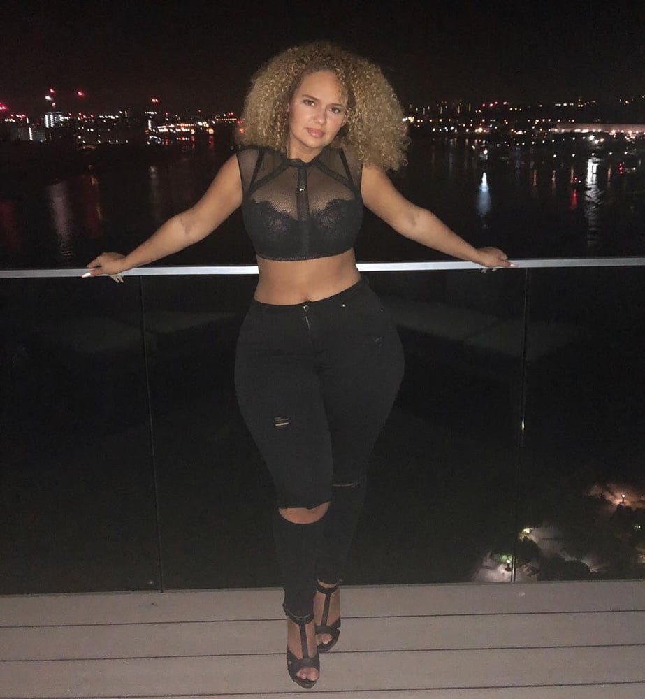 Alejandra onieva est nue