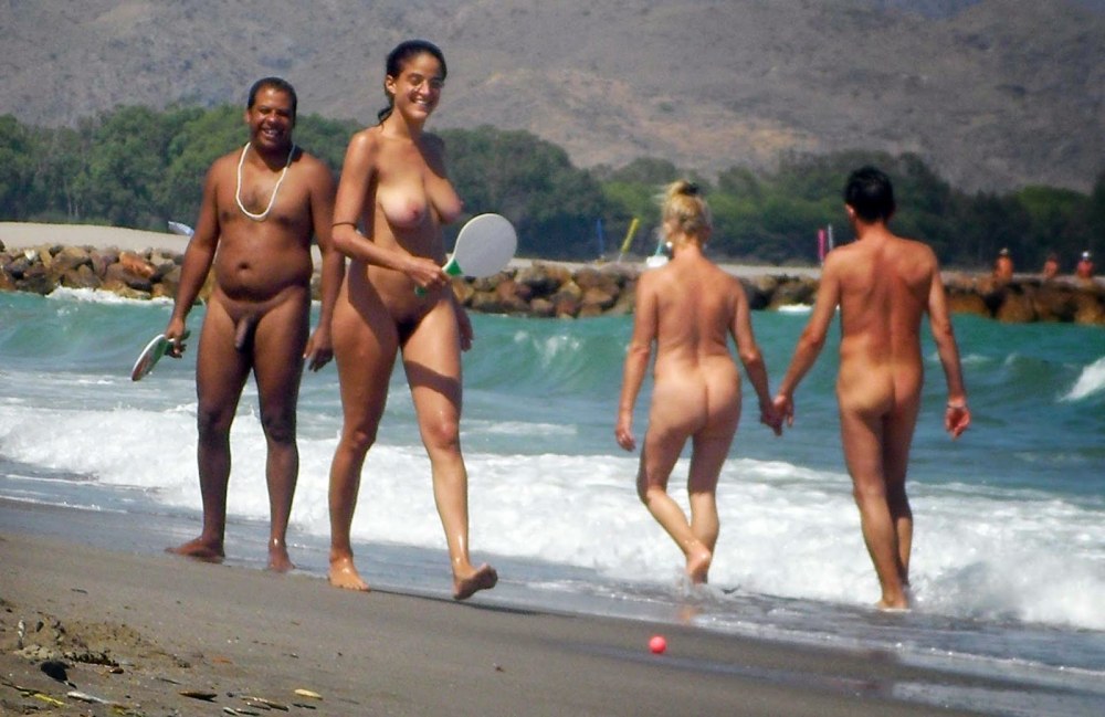 Filles brésiliennes nudistes