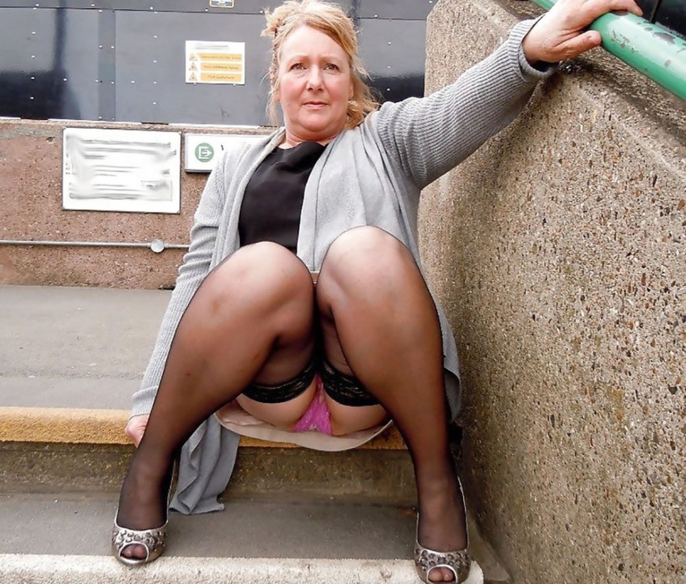 BBW poilue dans la nature