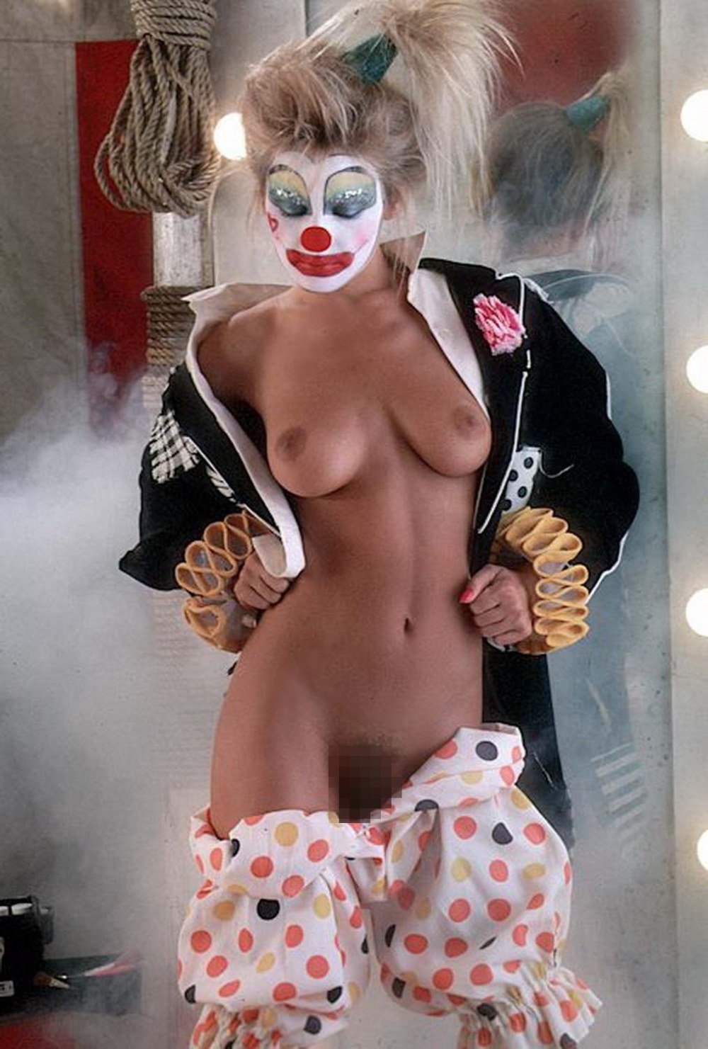 Femmes nues Clowness