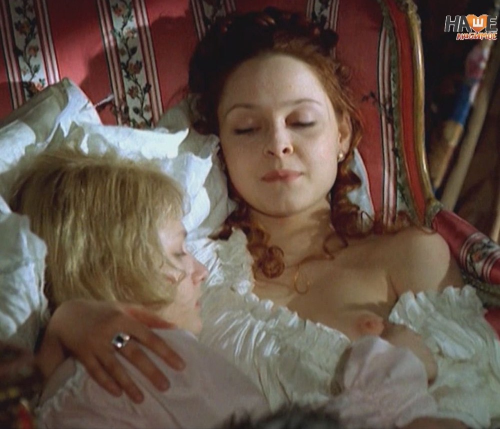 Ekaterina Nikitina nue dans le film The Secrets of Palace Revolutions