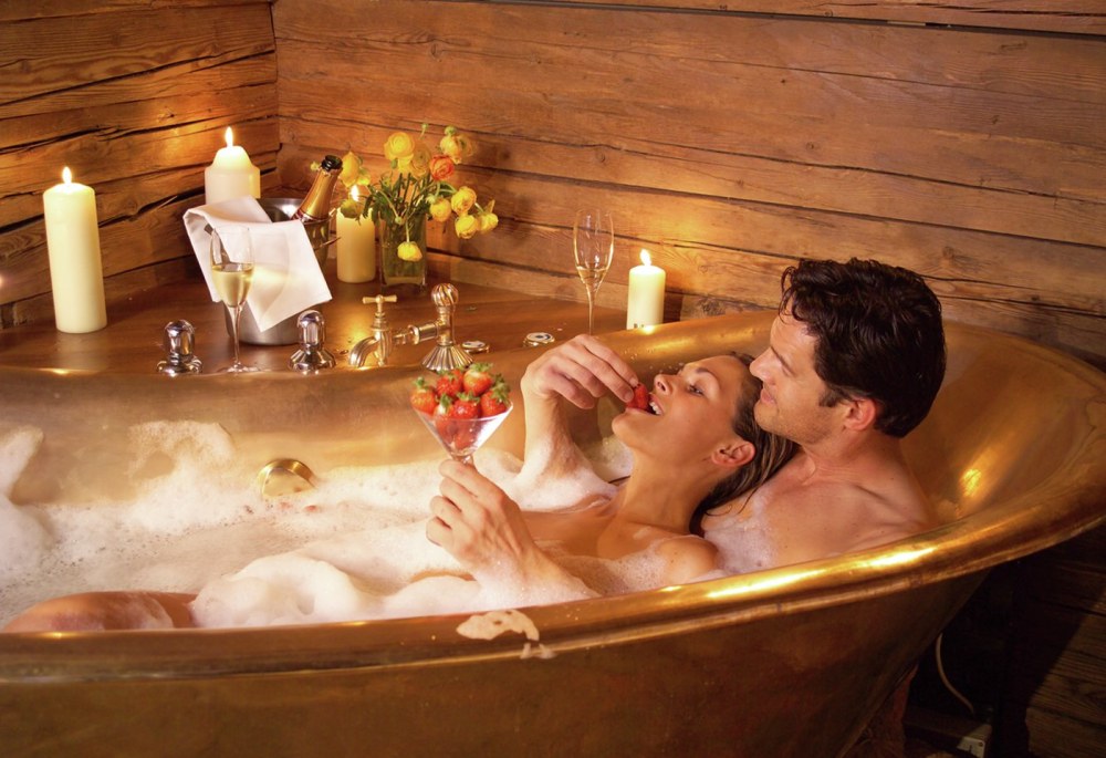 Romantique dans la salle de bain