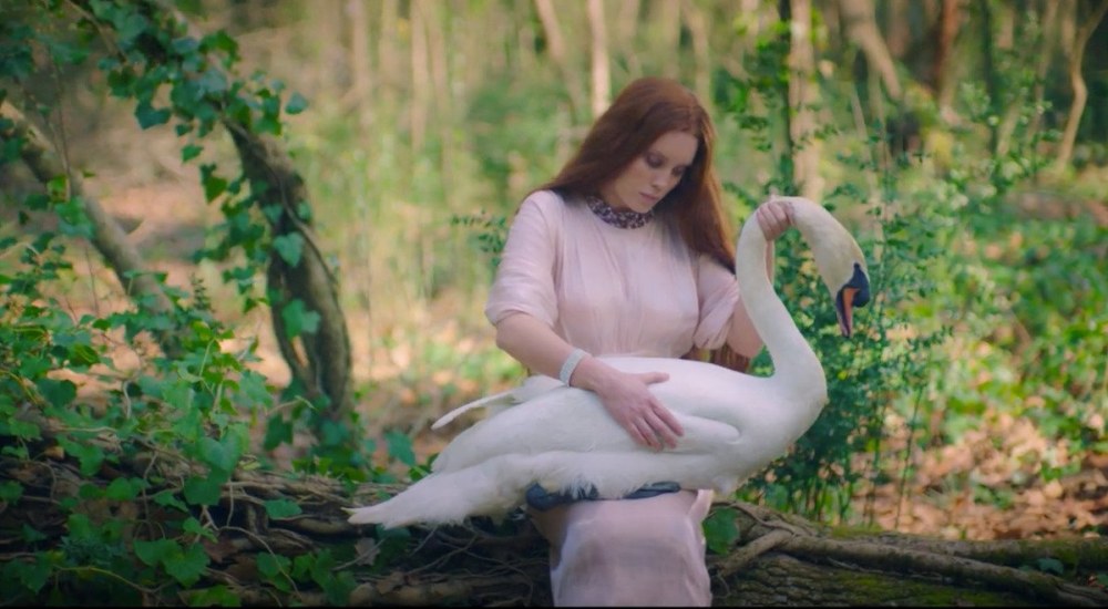 Le film est White Caravan