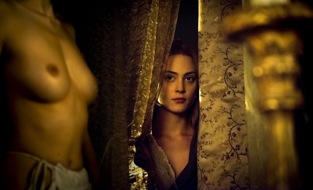 Nora Arnezeder Angelica