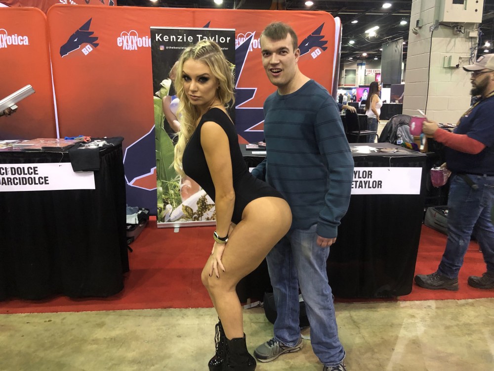 Participants Womenlover007 Exxxotica