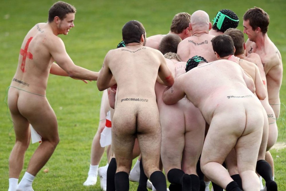 Rugby nue gars bite
