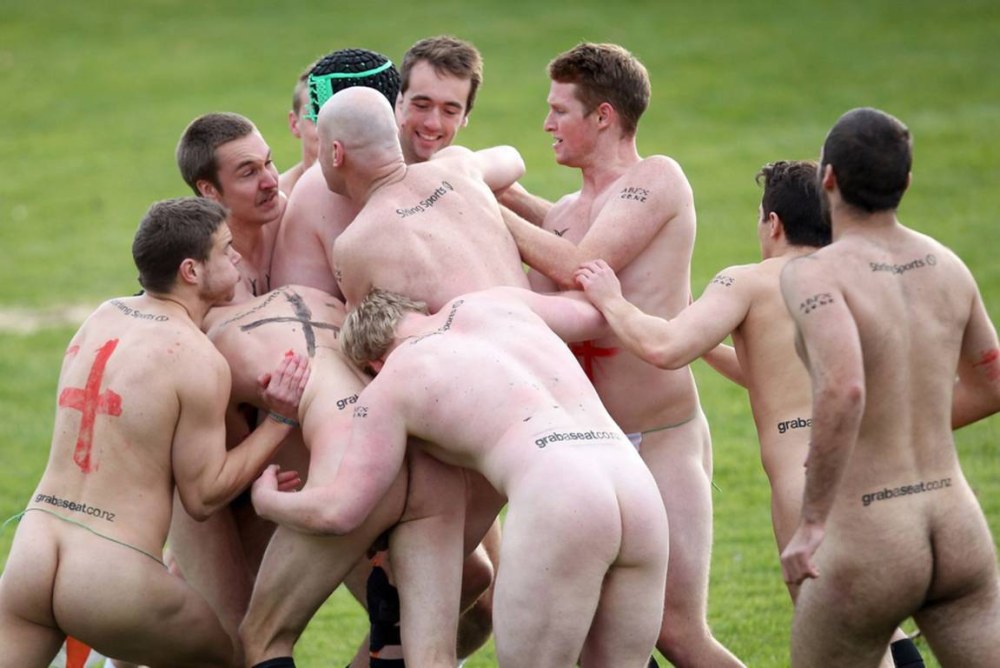 Les joueurs de rugby nus diffusés par erreur