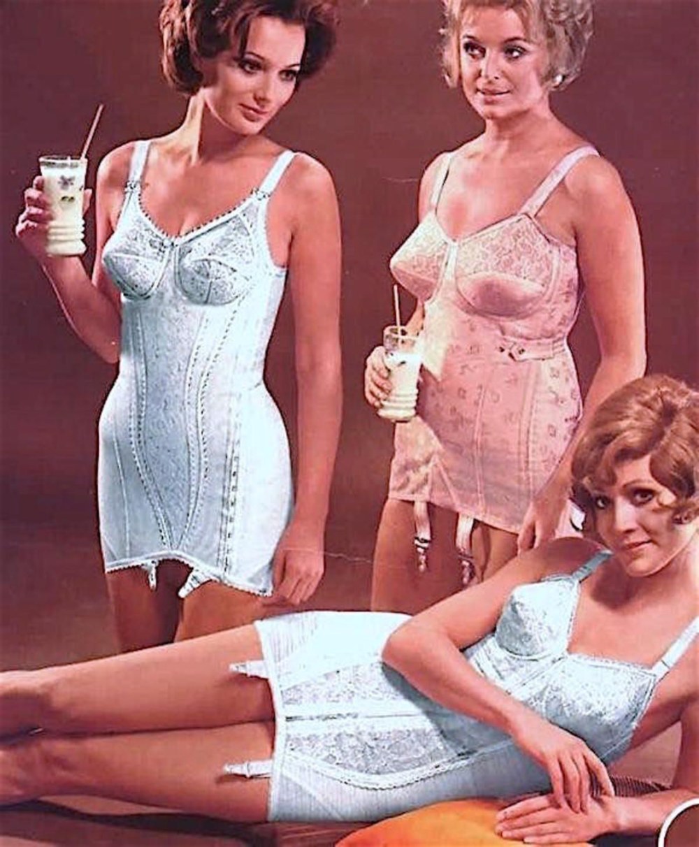 Sous-vêtements des années 60