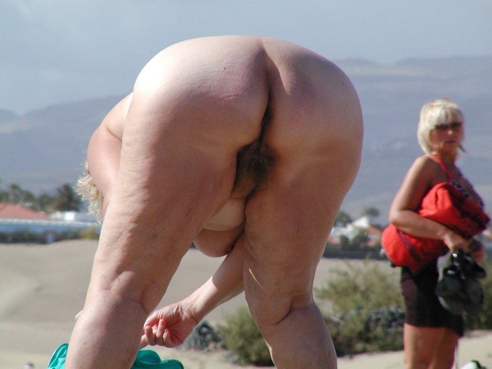 Brianna Beach Bich Vagin