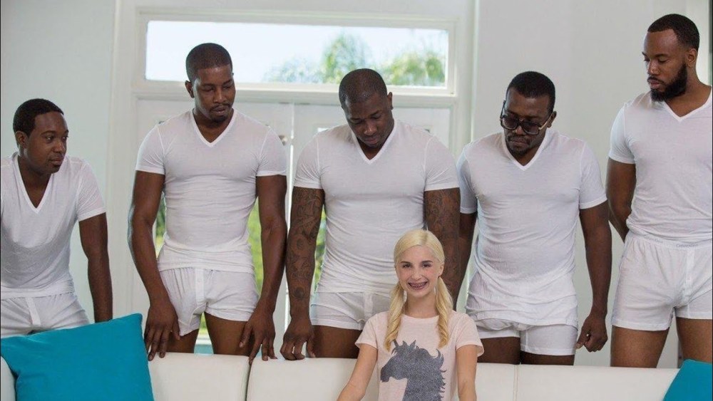Piper Perry et 5 Noirs