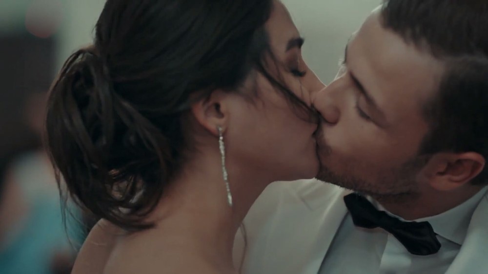 Romantik opusme sahneri gif