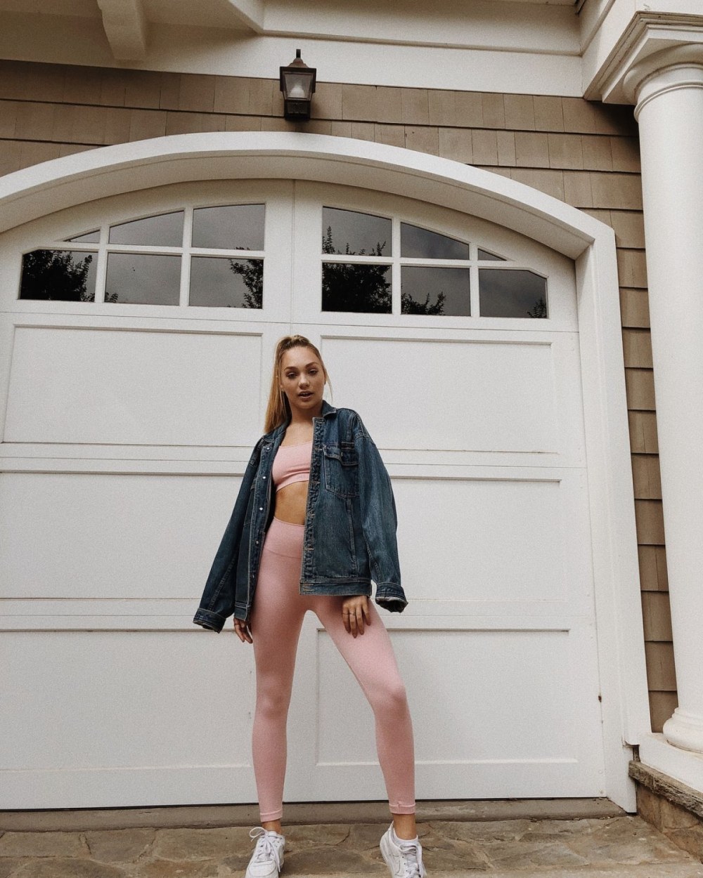 Maddy Siegler et Sia Naked