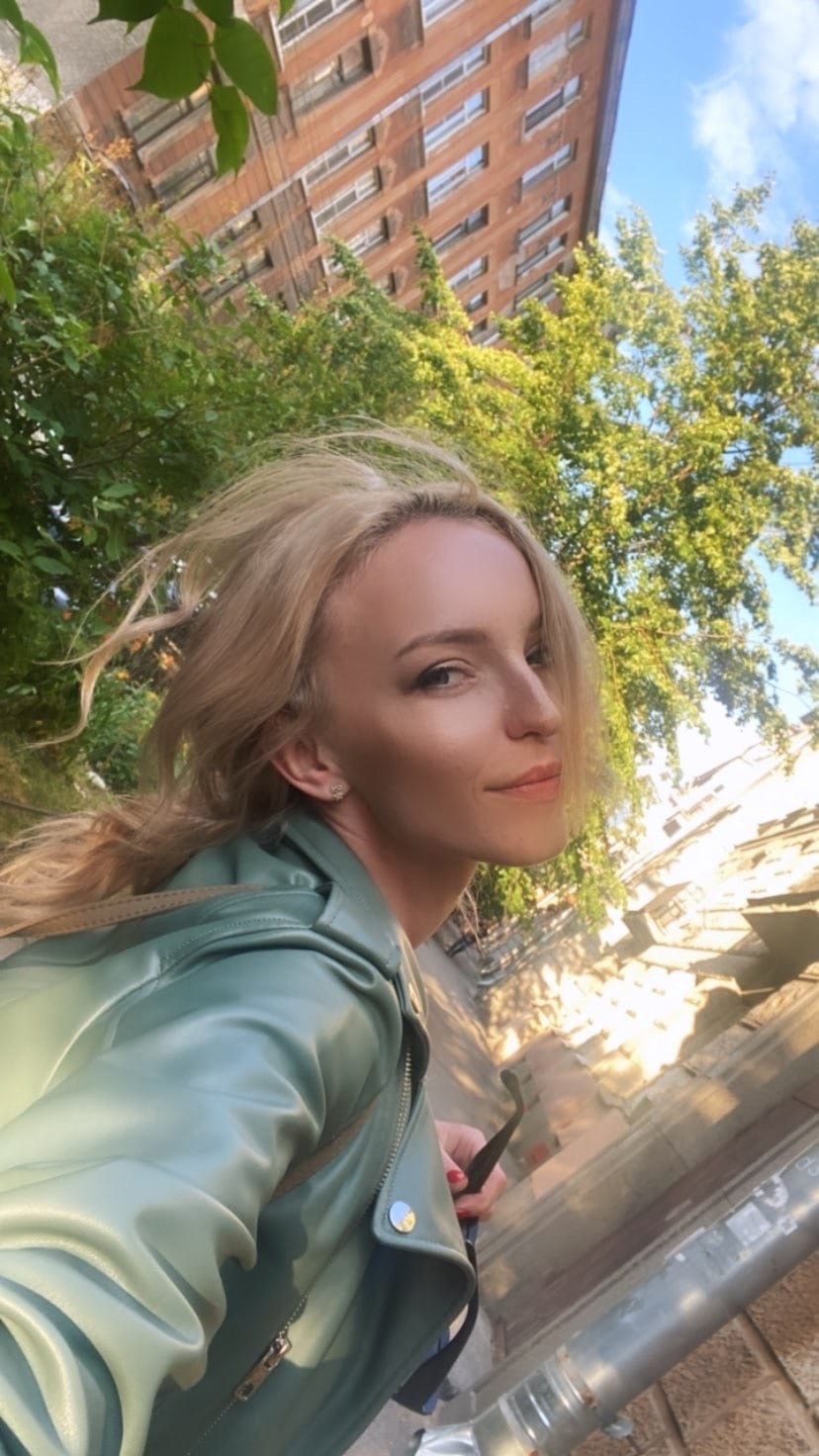 Barbara Gusinskaya en maillot de bain