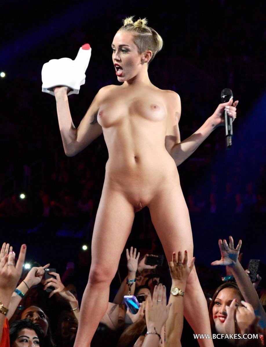 Miley Cyrus sans culotte sur scène