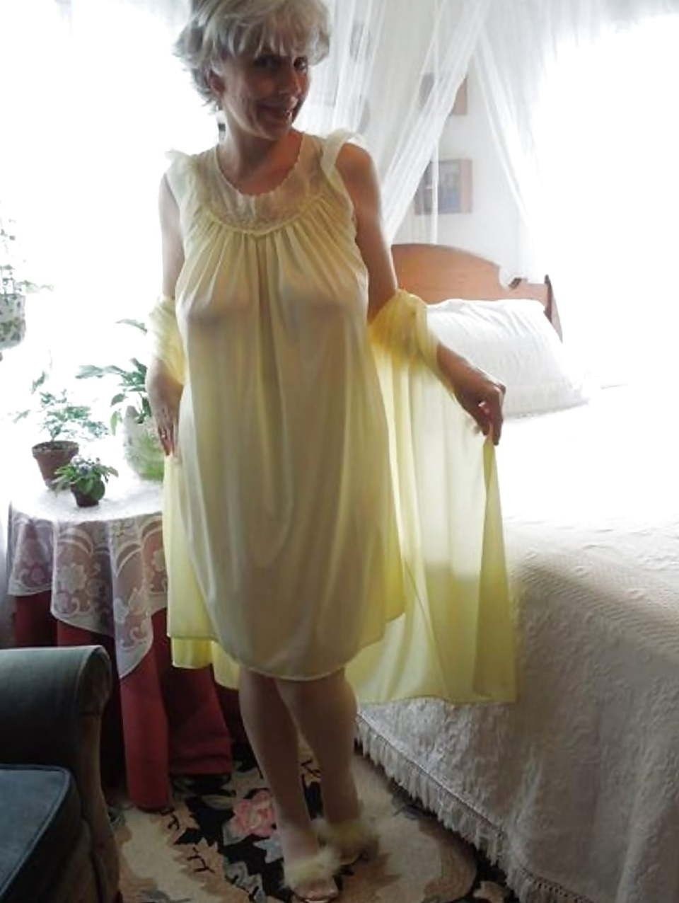 Anfisa Tchekhova plus Saz
