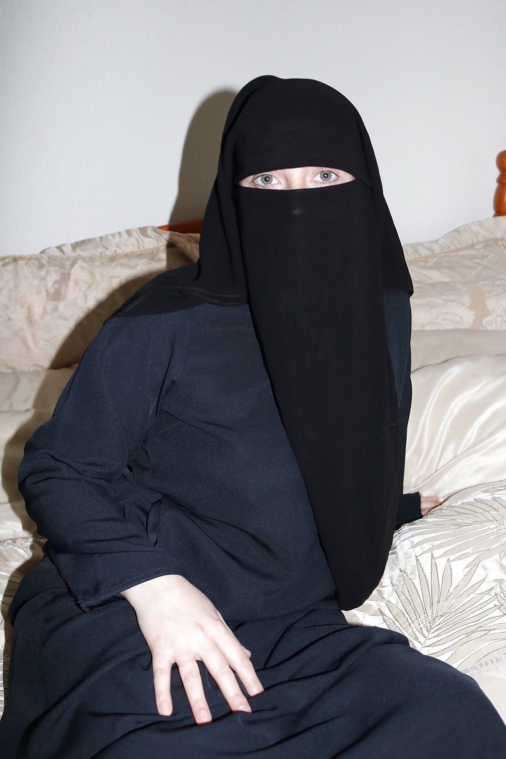 Calife mia en hijab nu