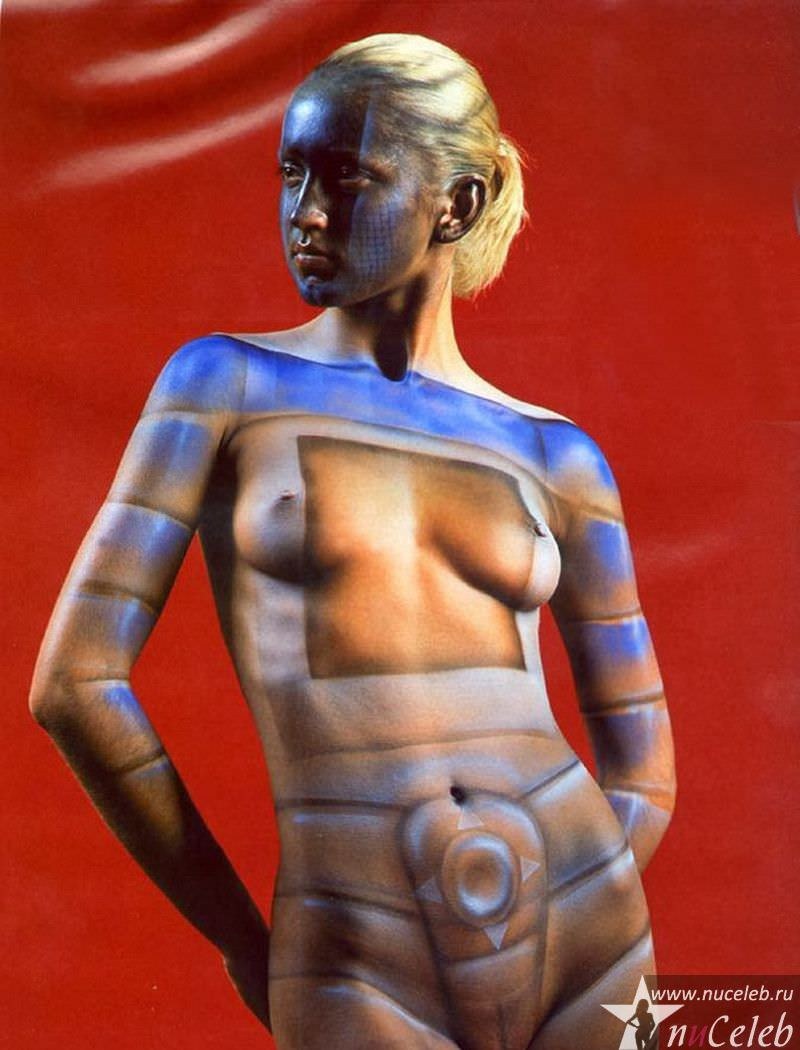 Olga Buzova est nue