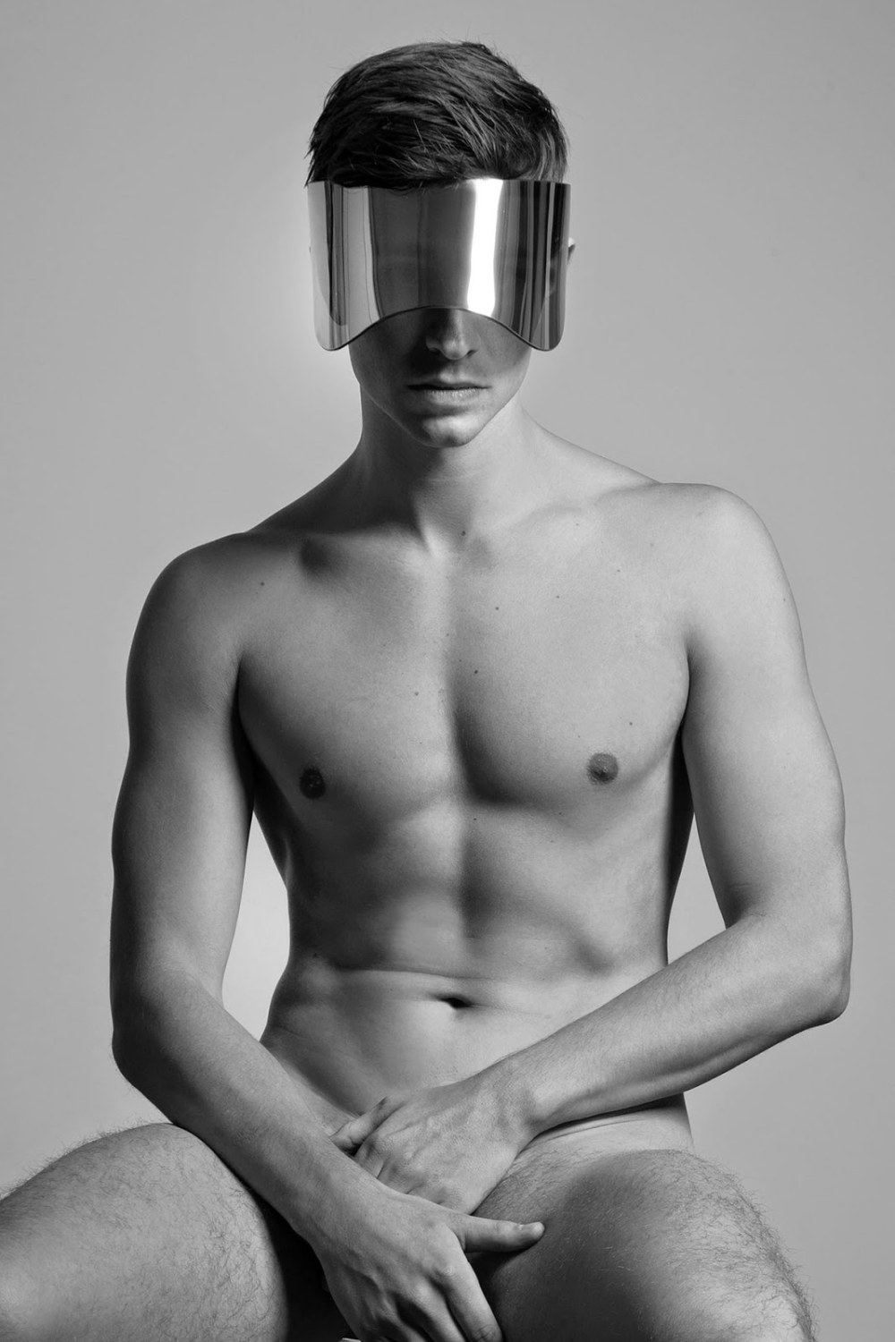Homme nu dans le Fas