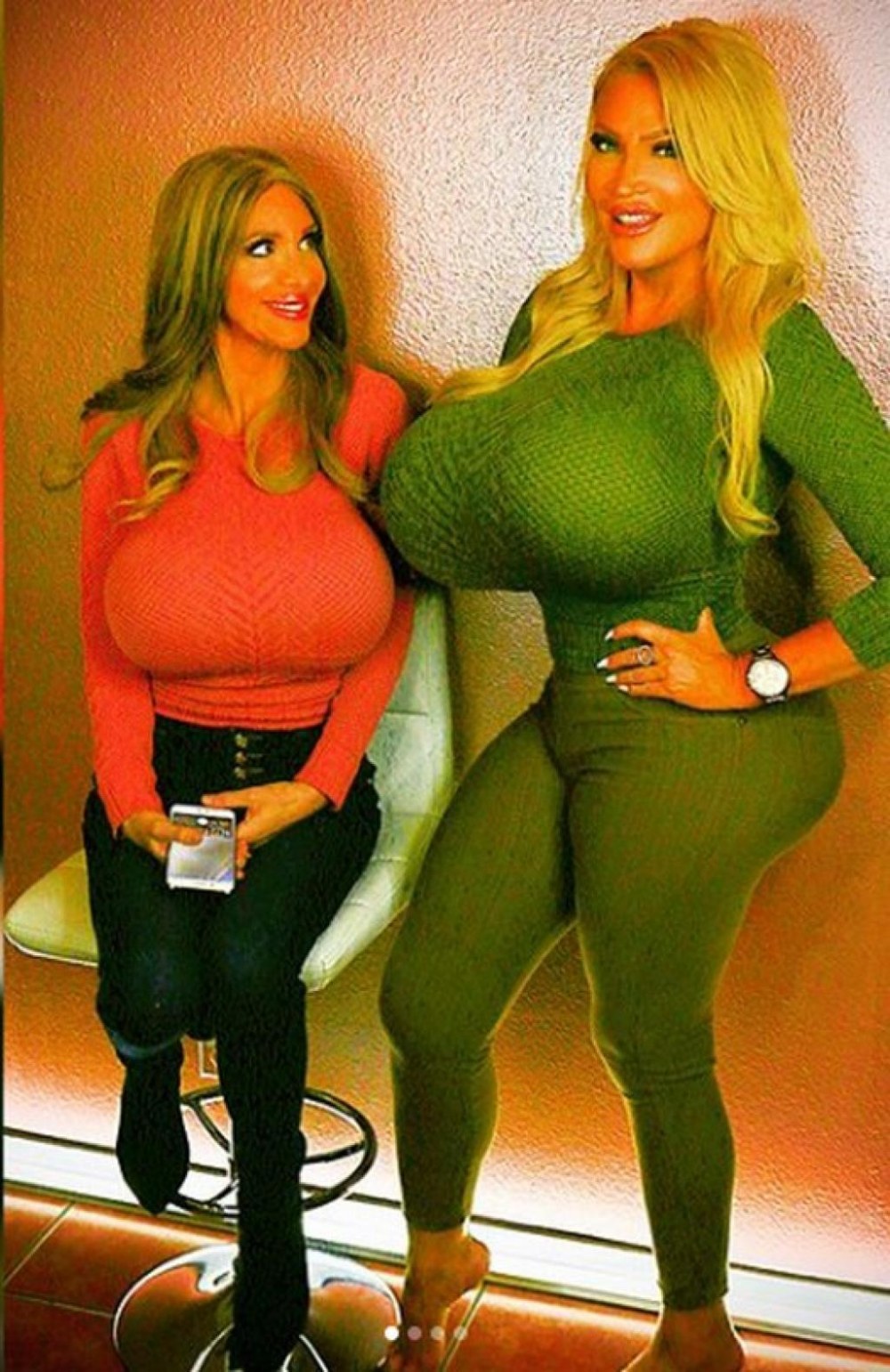 Blake Laivlya lesbien baiser