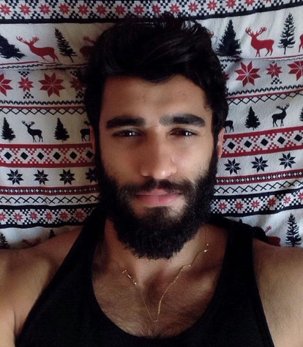 Caucase avec une barbe
