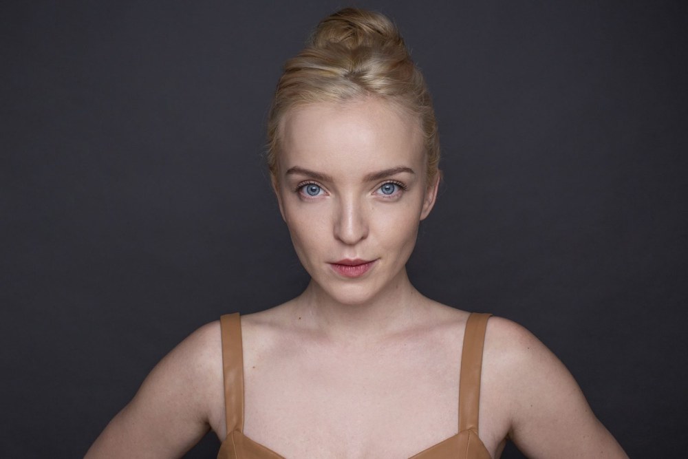 Varvara chanteur nu