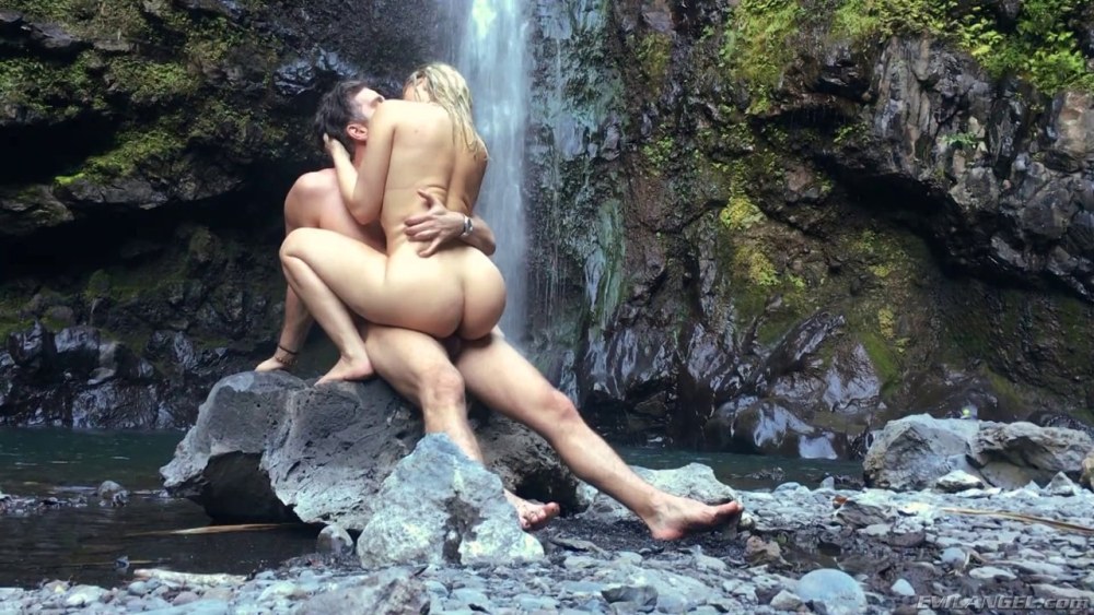 Pissing des femmes âgées
