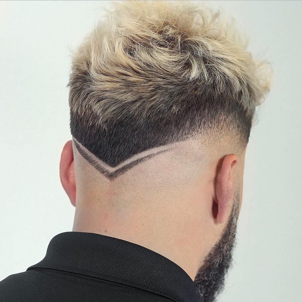 Torsion de coupe de cheveux pour hommes à la mode