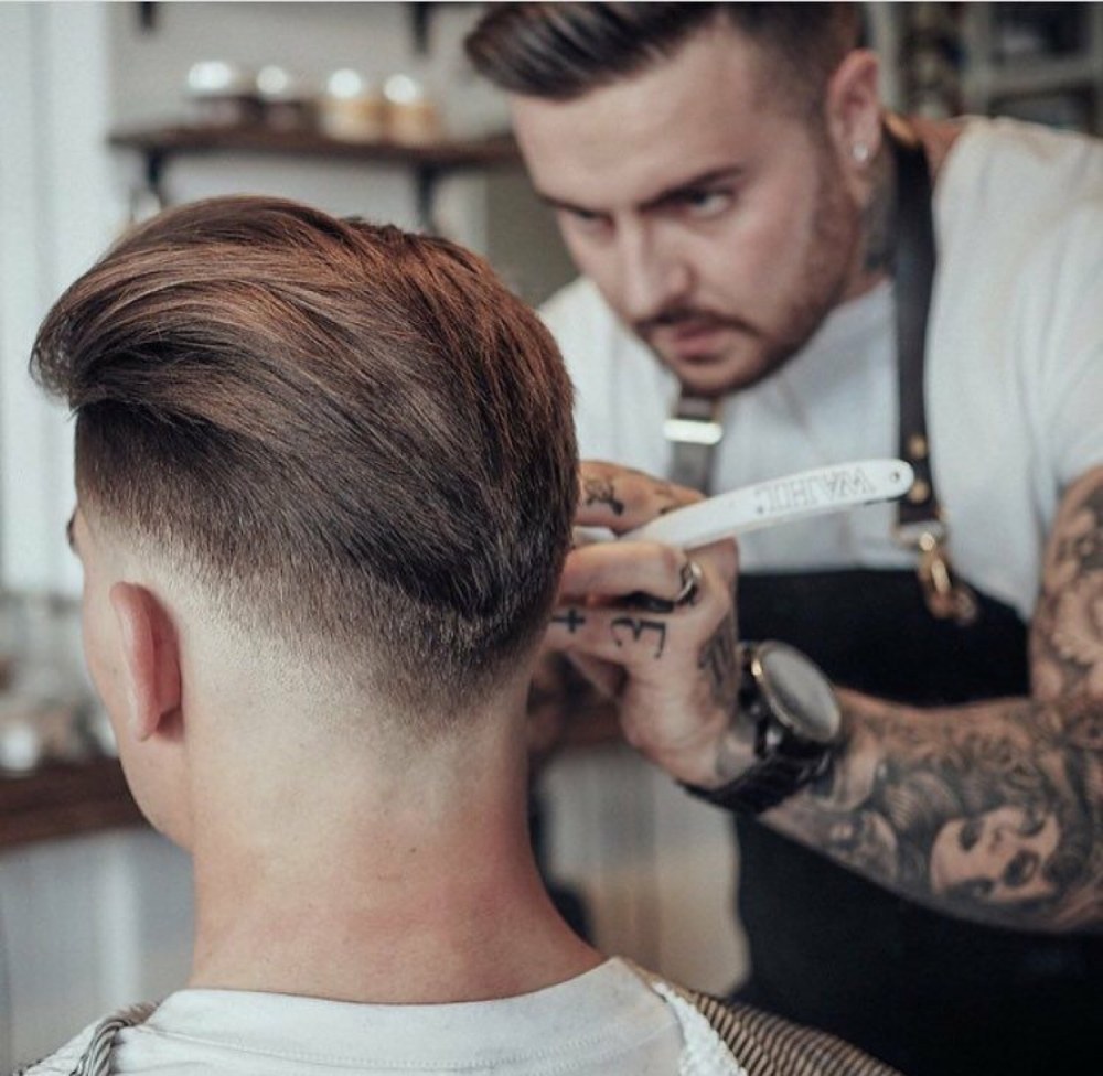 Coupes de cheveux masculines allongées