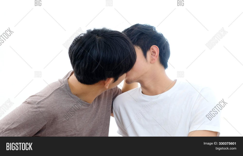 Une paire de mêmes asiatiques de sexe