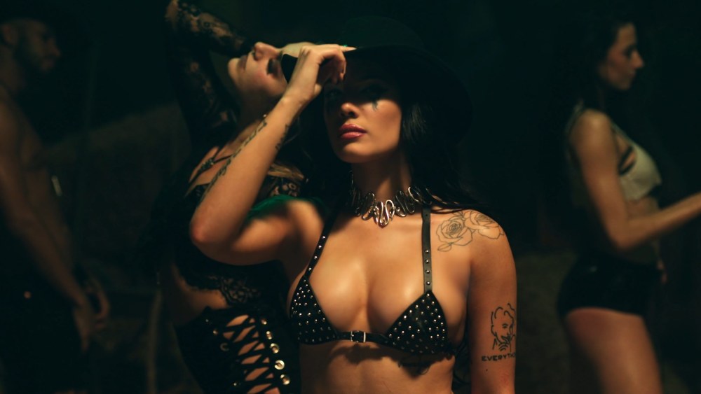 Penelope crucial dans le film Vetshchin