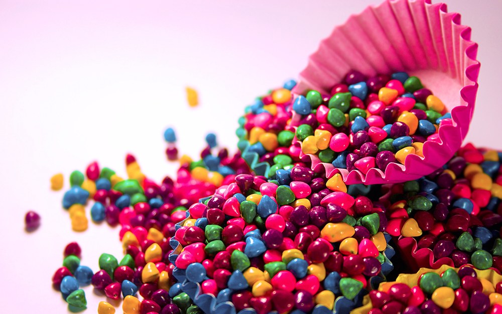 Les bonbons sont multi-colorants