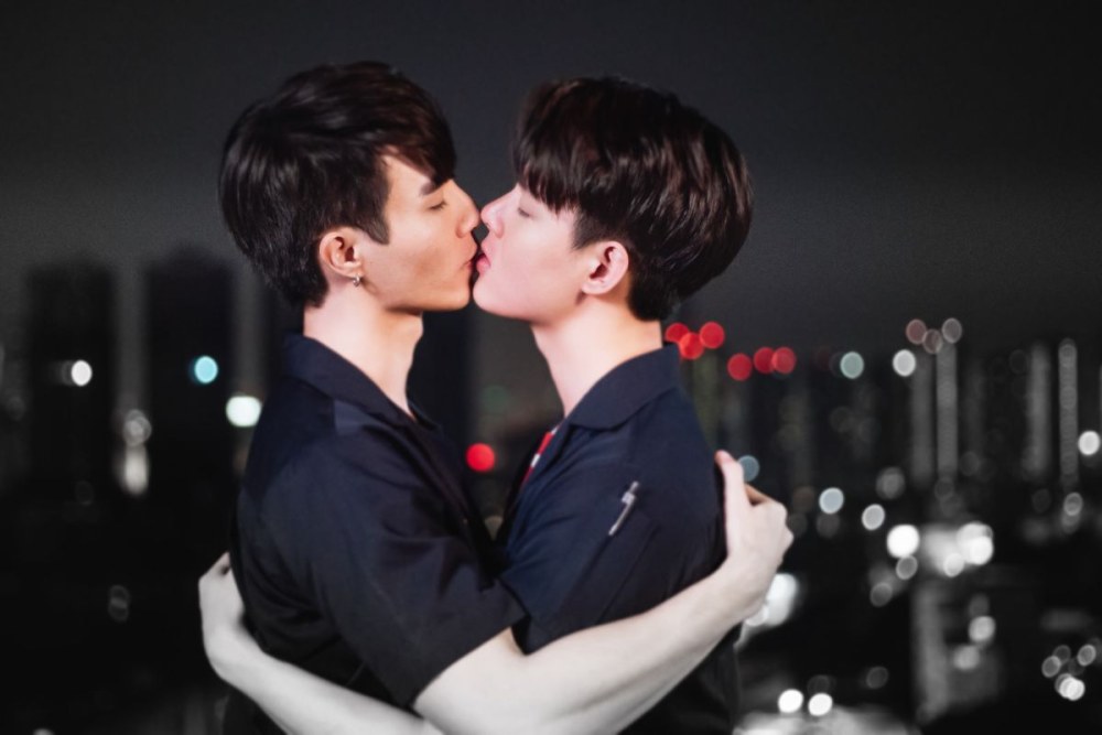 Fighter and Tutor Drama Kiss