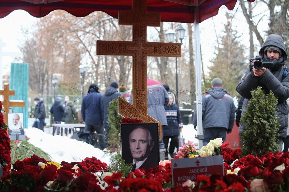 Vasily Lanova Novodevichy Cemetery