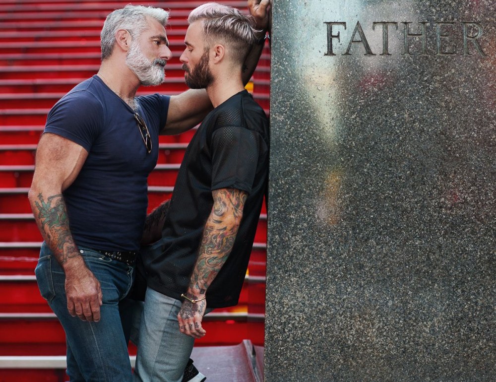 Bar yaoi
