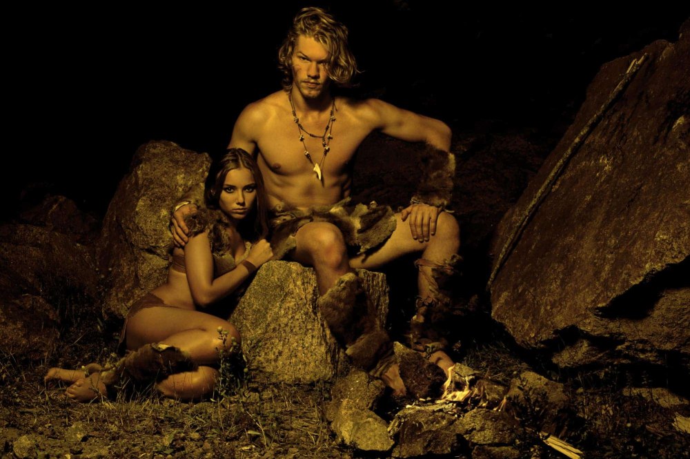 Homme et femme primitives