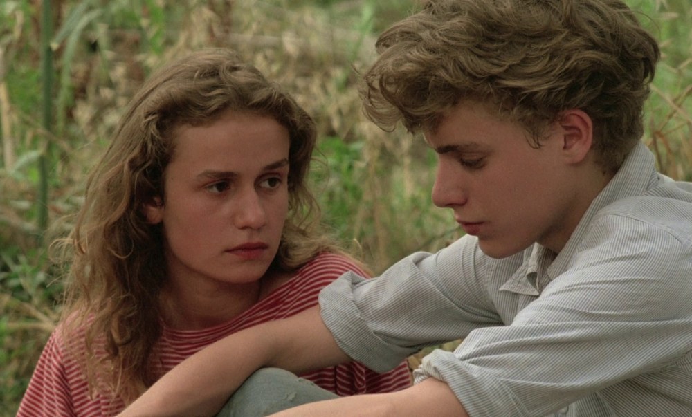 Grand-masse nue dans les films artistiques