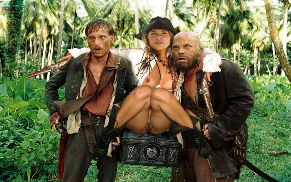 Pirates des Caraïbes 1 Elizabeth Swann nue