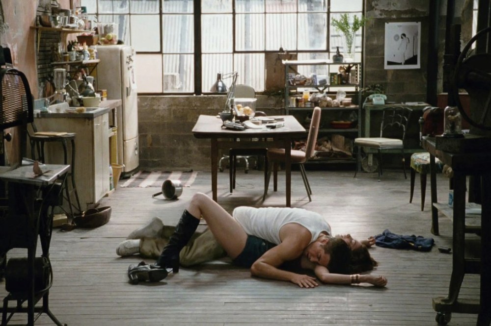 Anne Hathaway dans l'amour du film et d'autres médicaments