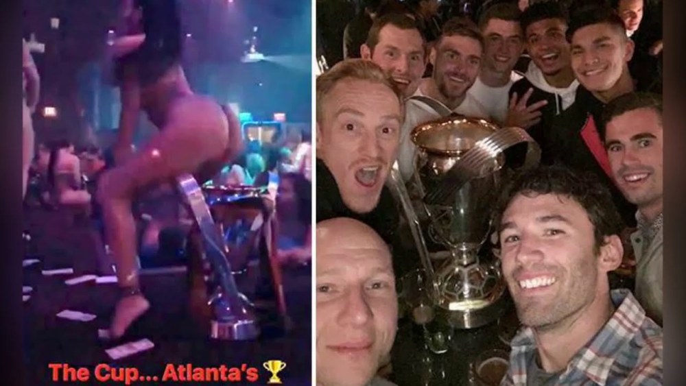 Club de strip-tease sur les rampes