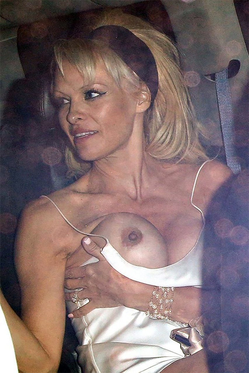 Pamela anderson nue - photopornodeseins.com